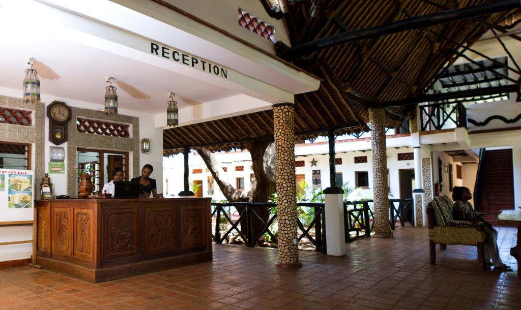 Mangro Hotel Playa de Diani Exterior foto